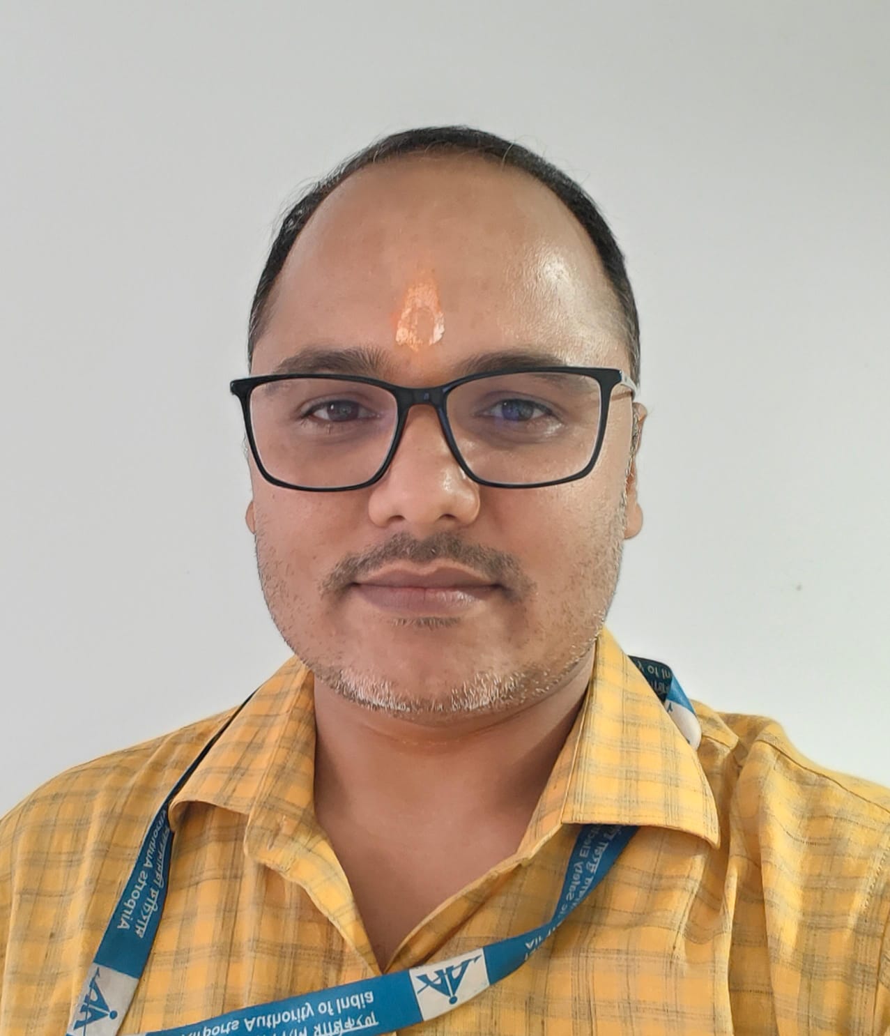 Devesh Dwivedi - Vastu Consultant and Astrologer